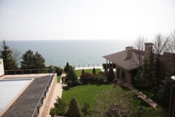   !    !    !   !    !     ! 