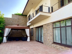   !    !    !   !    !     ! 