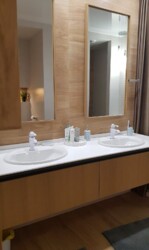   !    !    !   !    !     ! 