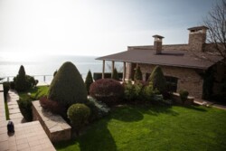   !    !    !   !    !     ! 