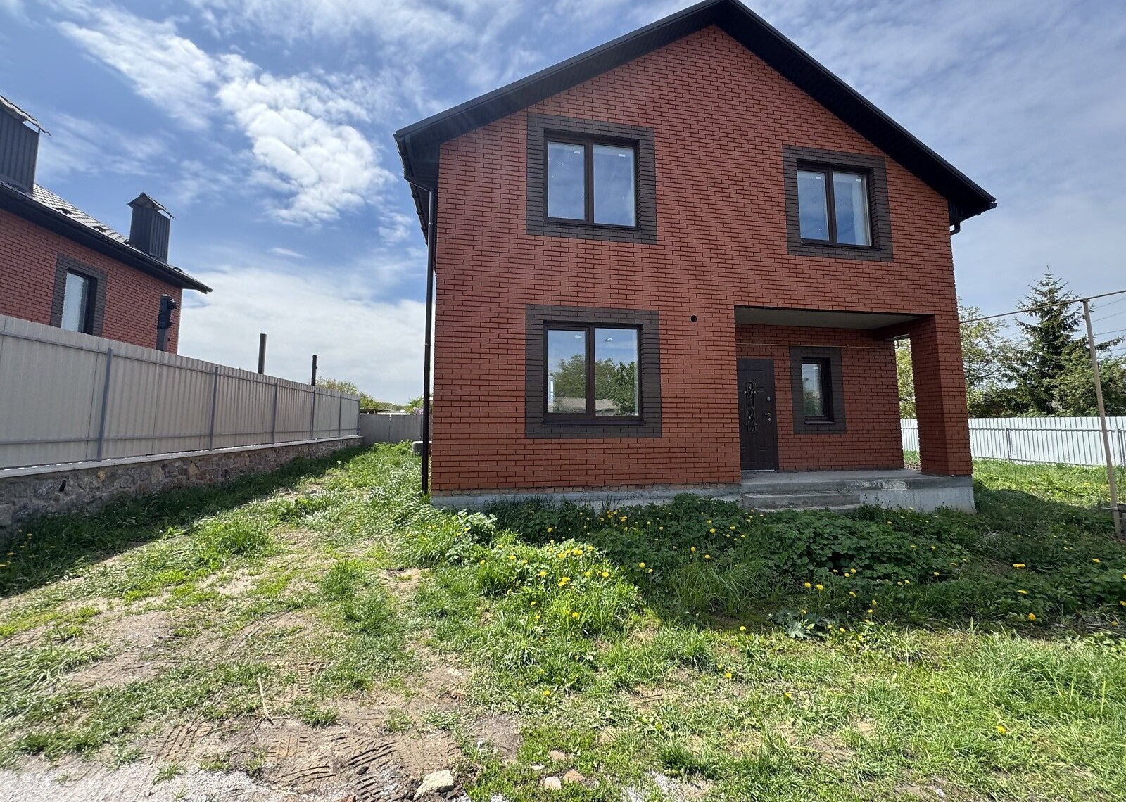Продаж 2 поверхового будинку з ділянкою на 5 соток фото 1 Продаж 2 поверхового будинку з ділянкою на 5 соток фото 1