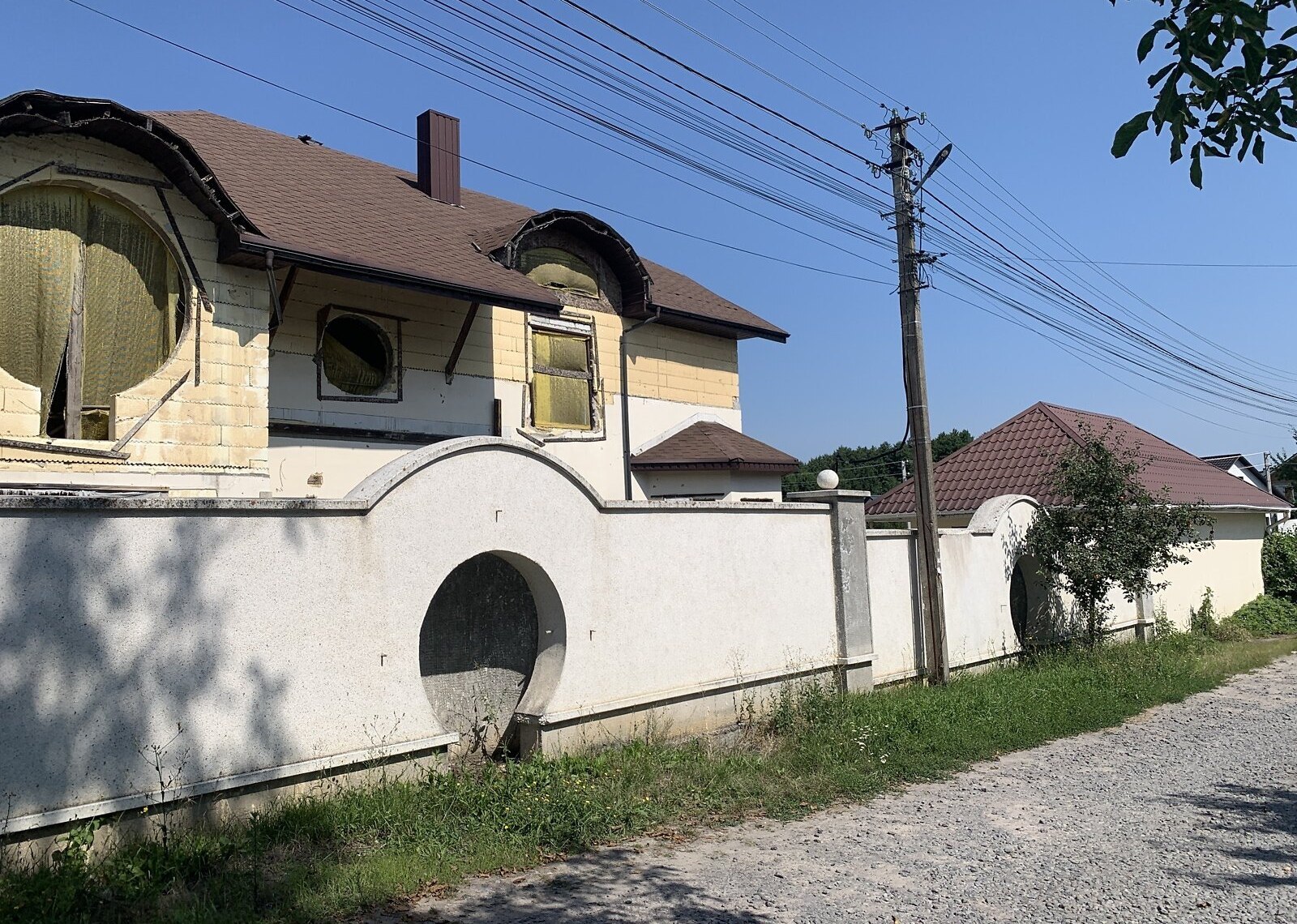 Продаж 2 поверхового будинку з гаражем і ділянкою на 22.83 сотки фото 1 Продаж 2 поверхового будинку з гаражем і ділянкою на 22.83 сотки фото 1