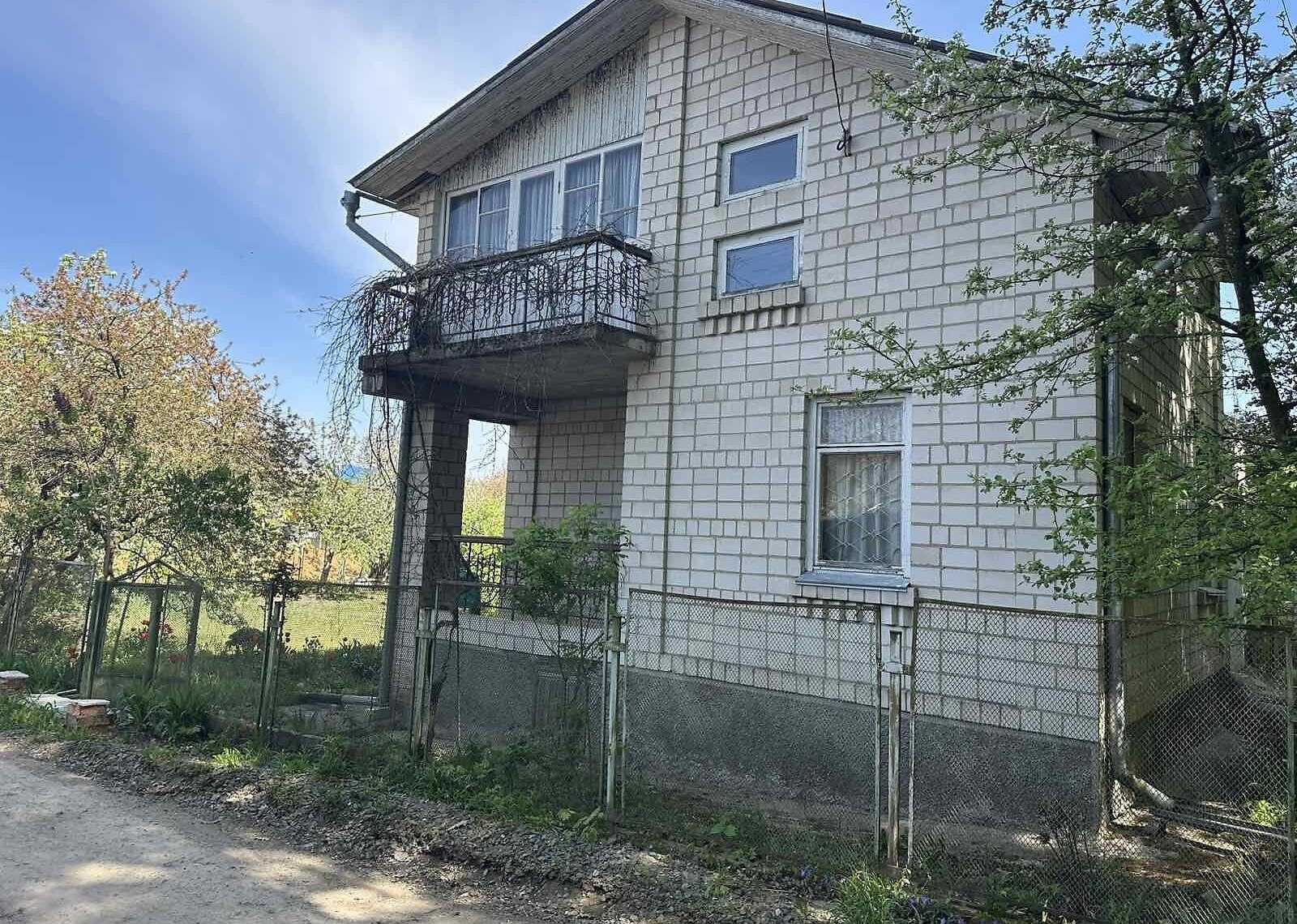 Продаж 2 поверхового будинку з верандою і ділянкою на 0.537 га фото 1 Продаж 2 поверхового будинку з верандою і ділянкою на 0.537 га фото 1