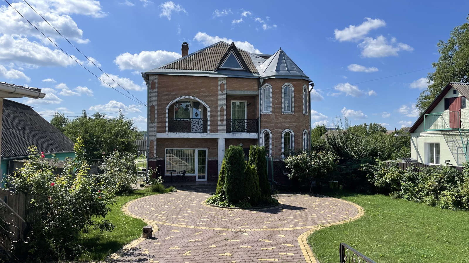 Продаж будинку в Сабарові фото 1 Продаж будинку в Сабарові фото 1