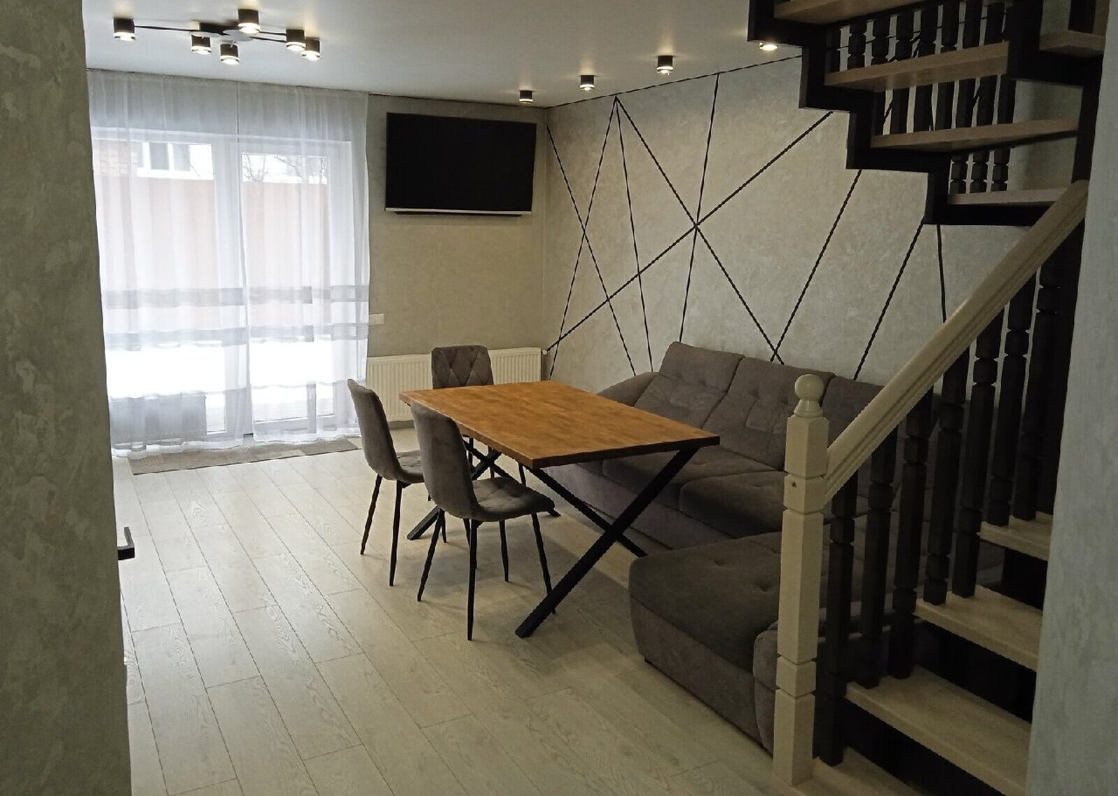 ������ 2 ����������� ��������� � ������� �� 1.3 ����� ���� 1