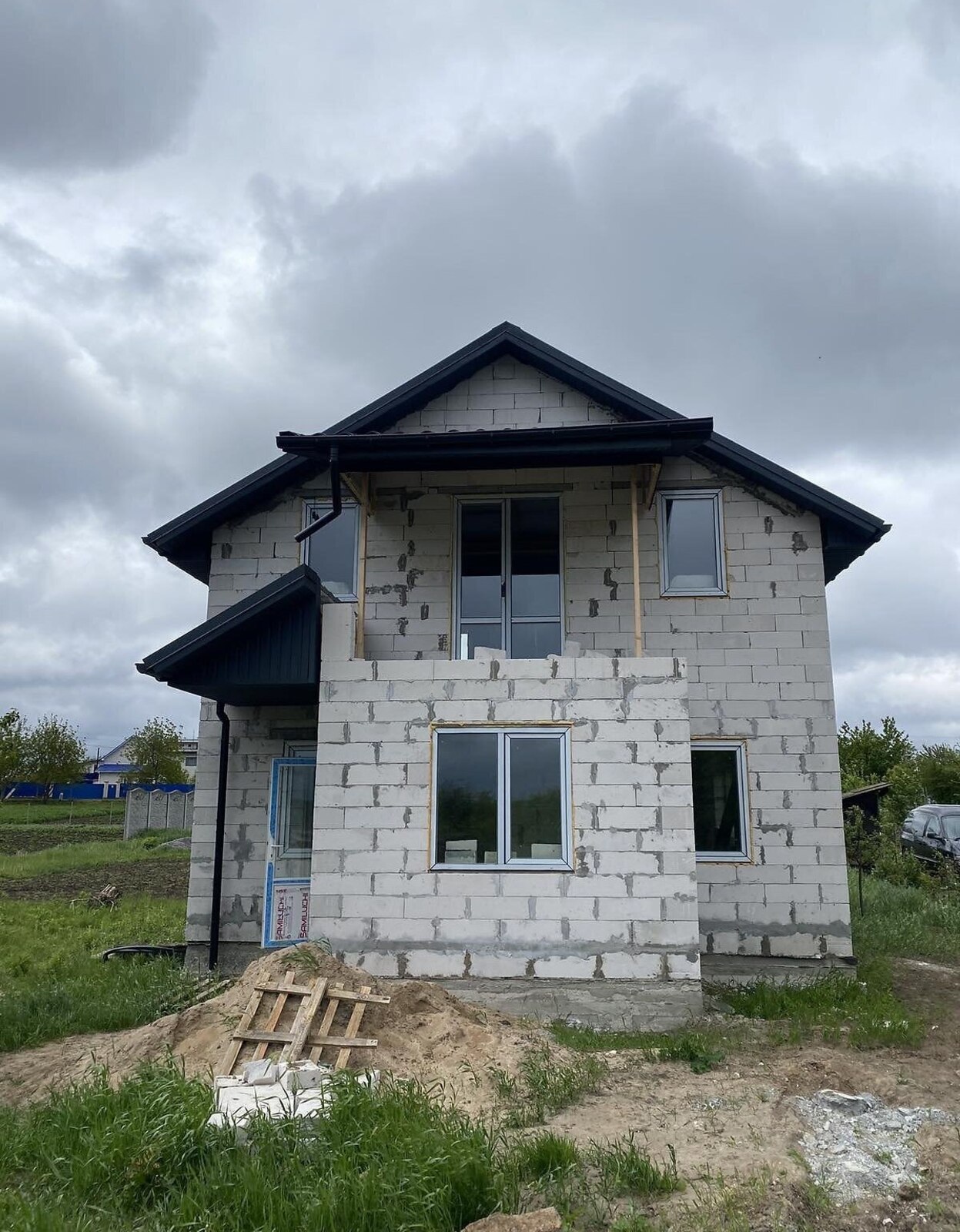 Продаж 2 поверхового будинку з ділянкою на 5 соток фото 1 Продаж 2 поверхового будинку з ділянкою на 5 соток фото 1