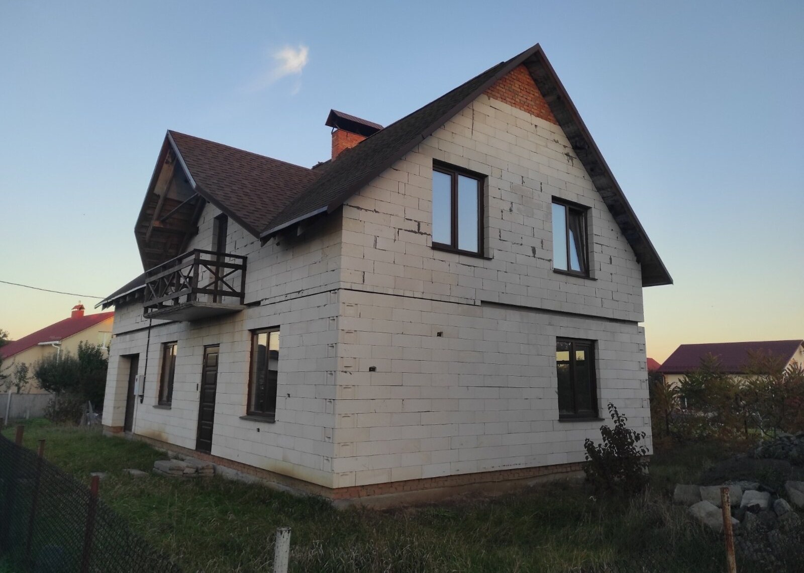 Продаж 2 поверхового будинку з ділянкою на 5.09 сотки фото 1 Продаж 2 поверхового будинку з ділянкою на 5.09 сотки фото 1