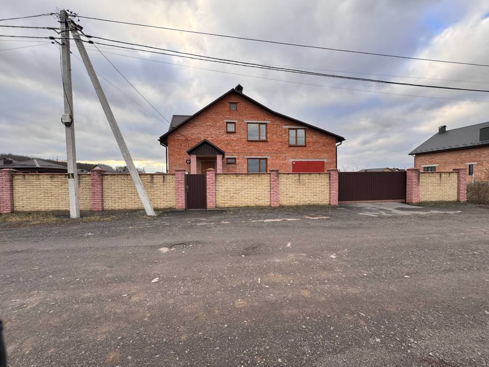 Продаж будинку фото 1 Продаж будинку фото 1