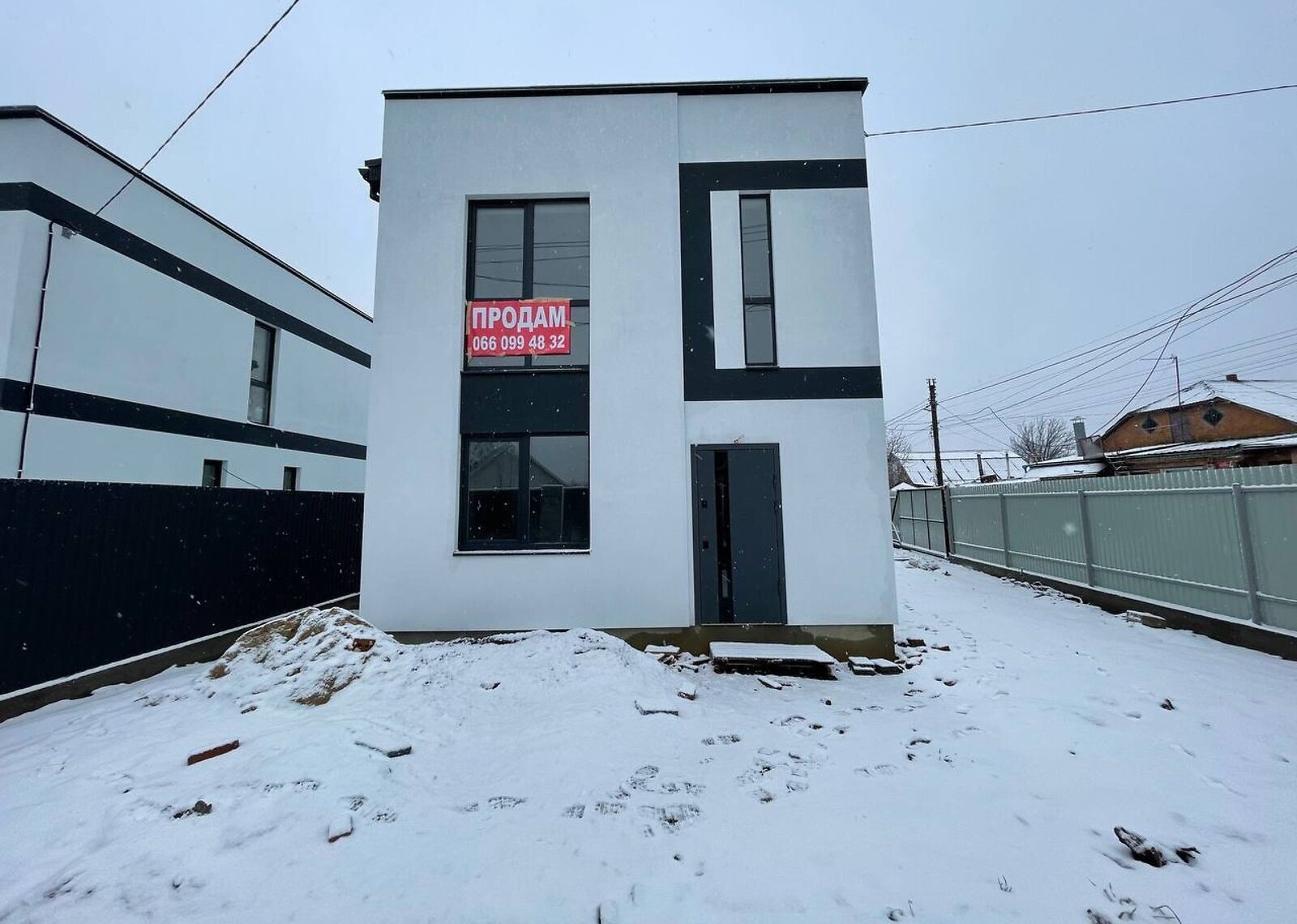 Продаж 2 поверхового будинку з ділянкою на 3.8 сотки фото 1 Продаж 2 поверхового будинку з ділянкою на 3.8 сотки фото 1