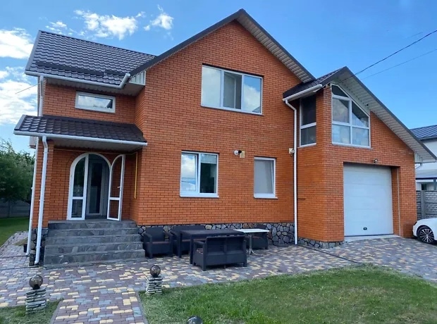 🏡 Продається двоповерховий цегляний будинок у мікрорайоні П'ятничани! фото 1 🏡 Продається двоповерховий цегляний будинок у мікрорайоні П'ятничани! фото 1