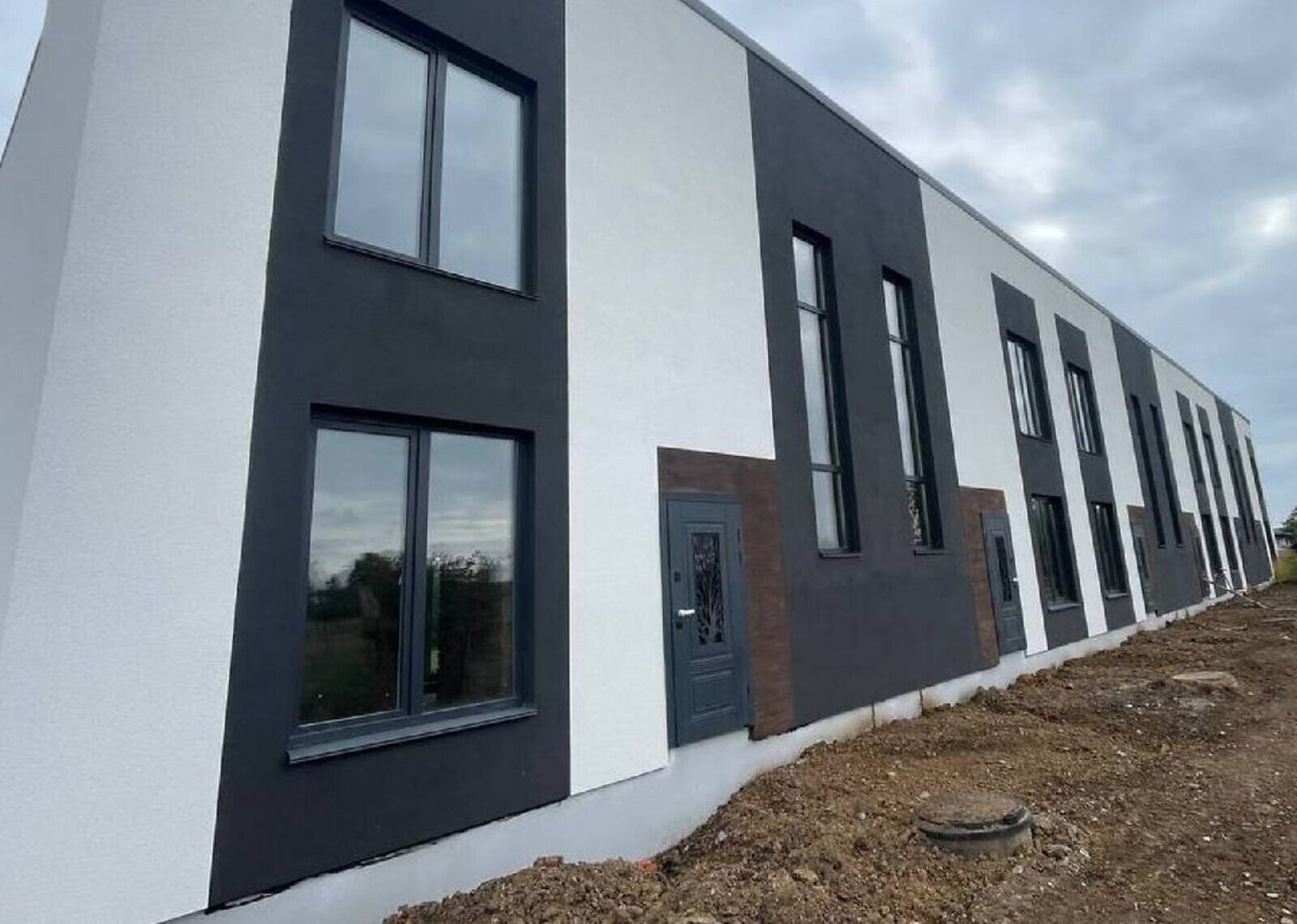 ������ 2 ����������� ��������� � ������� �� 2 ����� ���� 1