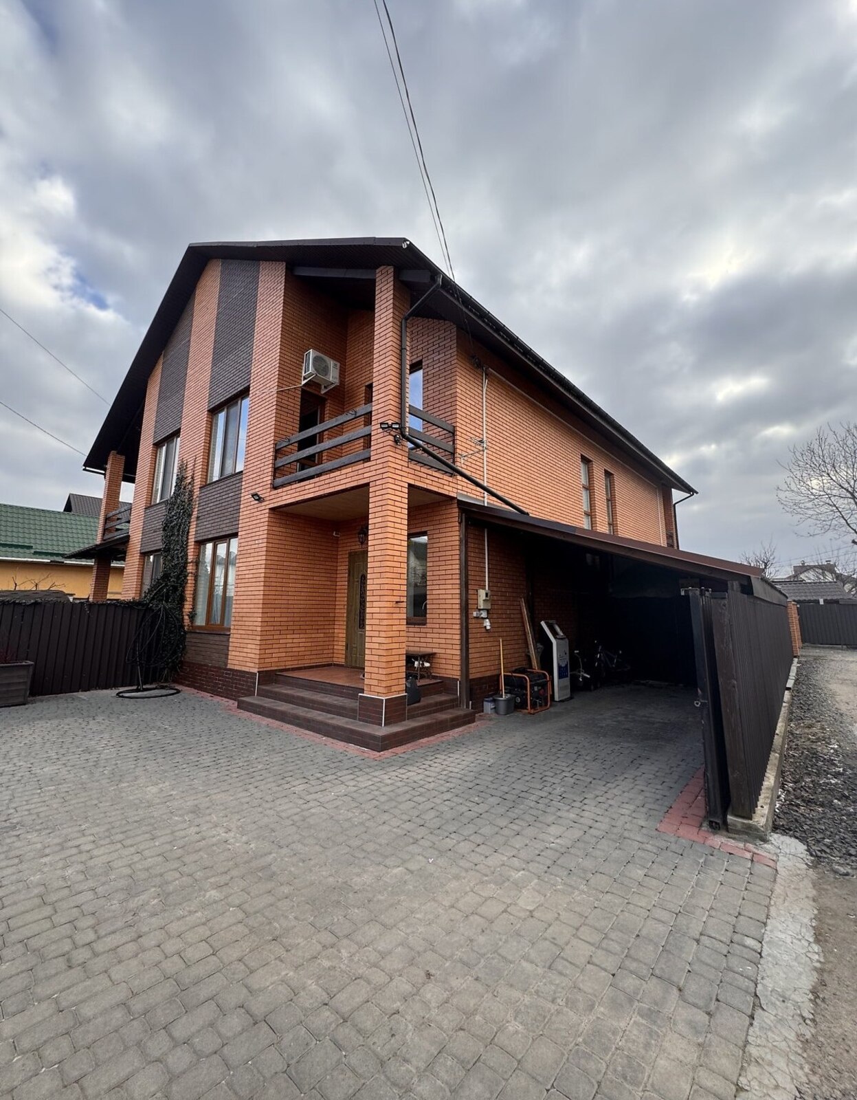 Продаж 2- поверхового таунхауса в Пирогово. фото 1 Продаж 2- поверхового таунхауса в Пирогово. фото 1