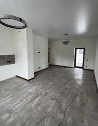 Продаж 1 поверхового будинку з новим ремонтом і ділянкою на 5 соток фото 3 Продаж 1 поверхового будинку з новим ремонтом і ділянкою на 5 соток фото 3