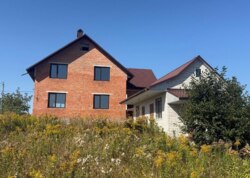 ������ 2 ����������� ������� � ������� � ������� �� 15 ����� ���� 9