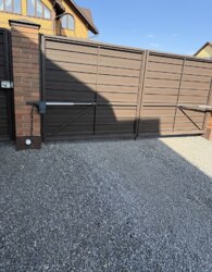 ������ 2 ����������� ��������� � ������� �� 3 ����� ���� 8