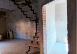 ������ 2 ����������� ��������� � ������� �� 2.5 ����� ���� 9