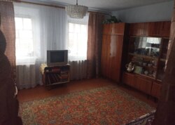 ������ 1 ����������� ������� � ������� 43.5 ��. �, 2 ������ ���� 8