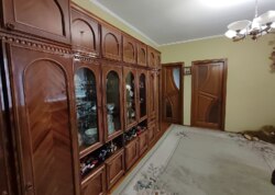 ������ 2 ����������� ������� � ������� �� 6 �����, 150 ��. �, 6 ����� ���� 40