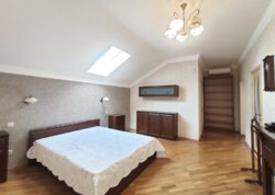 Продаж 2 поверхового будинку з ділянкою на 12 соток фото 25 Продаж 2 поверхового будинку з ділянкою на 12 соток фото 25