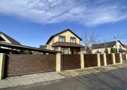 ������ 2 ����������� ������� ������ � ������� �� 5 �����, 125 ��. �, 4 ������, �� ���. ������� ����������� ���� 2