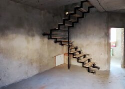 ������ 2 ����������� ��������� � ������� �� 2.5 ����� ���� 7