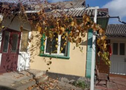 Продаж 1 поверхового будинку з верандою і ділянкою на 14 соток, 102.3 кв. м, 3 кімнати, на вул. Островського фото 9 Продаж 1 поверхового будинку з верандою і ділянкою на 14 соток, 102.3 кв. м, 3 кімнати, на вул. Островського фото 9