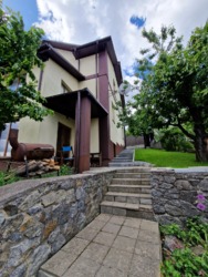 Продаж будинку, 5 хвилин від центру, 261 кв м. 6 соток землі фото 23 Продаж будинку, 5 хвилин від центру, 261 кв м. 6 соток землі фото 23