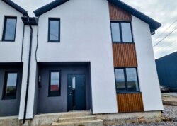 ������ 2 ����������� �������� � ������� �� 2 ����� ���� 18