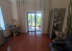 ������ 2 ����������� ������� � ������� �� 10 �����, 250 ��. �, 5 ����� ���� 13