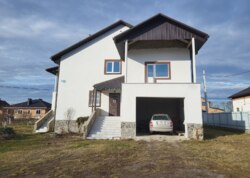 ������ 2 ����������� ������� � ������� �� 18 ����� ���� 33