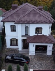  2        10 , 250 . , 10   4