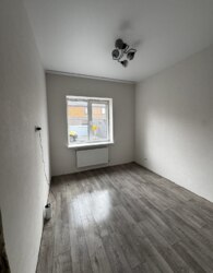 Продаж 2 поверхового будинку з верандою і ділянкою на 3 сотки фото 3 Продаж 2 поверхового будинку з верандою і ділянкою на 3 сотки фото 3