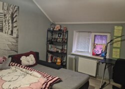 ������ 2 ����������� ������� � ������� �� 4 �����, 100 ��. �, 3 ������, �� ����. ��������� ���� 20