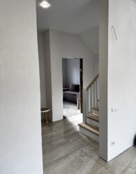 Продаж 2 поверхового будинку з верандою і ділянкою на 3 сотки фото 16 Продаж 2 поверхового будинку з верандою і ділянкою на 3 сотки фото 16