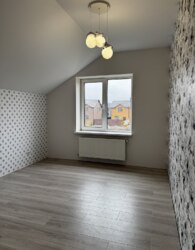 Продаж 2 поверхового будинку з верандою і ділянкою на 3 сотки фото 31 Продаж 2 поверхового будинку з верандою і ділянкою на 3 сотки фото 31