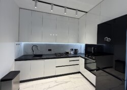 ������ 2 ����������� ��������� � ������� �� 1.5 ����� ���� 12