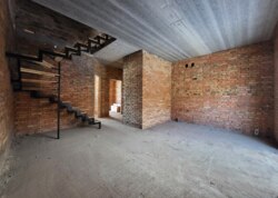 ������ 2 ����������� ��������� � ������� �� 1.5 ����� ���� 17