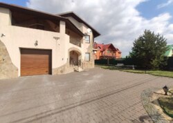 Продаж 2 поверхового будинку з ділянкою на 12 соток фото 33 Продаж 2 поверхового будинку з ділянкою на 12 соток фото 33