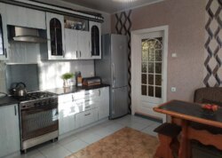 Продаж 1 поверхового будинку з верандою і ділянкою на 10 соток, 156 кв. м, 4 кімнати, на вул. Євгена Чикаленка фото 6 Продаж 1 поверхового будинку з верандою і ділянкою на 10 соток, 156 кв. м, 4 кімнати, на вул. Євгена Чикаленка фото 6