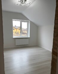 Продаж 2 поверхового будинку з верандою і ділянкою на 3 сотки фото 29 Продаж 2 поверхового будинку з верандою і ділянкою на 3 сотки фото 29