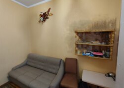 ������ 2 ����������� ������� � ������� �� 6 �����, 150 ��. �, 6 ����� ���� 6