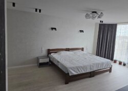 ������ 2 ����������� ������� � �������� � ������� �� 1000 ����� ���� 5