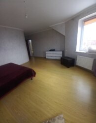 ������ 2 ����������� ������� � ������� �� 6 �����, 213.2 �� ���� 3