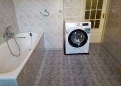 Продаж 1 поверхового будинку з верандою і ділянкою на 10 соток, 156 кв. м, 4 кімнати, на вул. Євгена Чикаленка фото 54 Продаж 1 поверхового будинку з верандою і ділянкою на 10 соток, 156 кв. м, 4 кімнати, на вул. Євгена Чикаленка фото 54