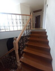 ������ 2 ����������� ������� � ������� �� 6 �����, 213.2 �� ���� 18