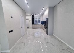 ������ 2 ����������� ��������� � ������� �� 1 ����� ���� 1