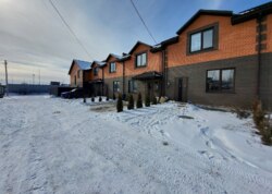 ������ 2 ����������� ��������� � ������� �� 1.5 ����� ���� 18