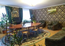 Продаж 1 поверхового будинку з верандою і ділянкою на 10 соток, 156 кв. м, 4 кімнати, на вул. Євгена Чикаленка фото 7 Продаж 1 поверхового будинку з верандою і ділянкою на 10 соток, 156 кв. м, 4 кімнати, на вул. Євгена Чикаленка фото 7