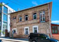 Продаж частини будинку на вул. Кропивницького, 6 кімнат фото 5 Продаж частини будинку на вул. Кропивницького, 6 кімнат фото 5