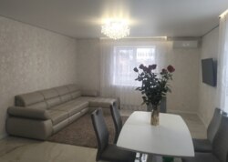 Продаж 1 поверхового будинку з ремонтом і ділянкою на 7 соток фото 4 Продаж 1 поверхового будинку з ремонтом і ділянкою на 7 соток фото 4